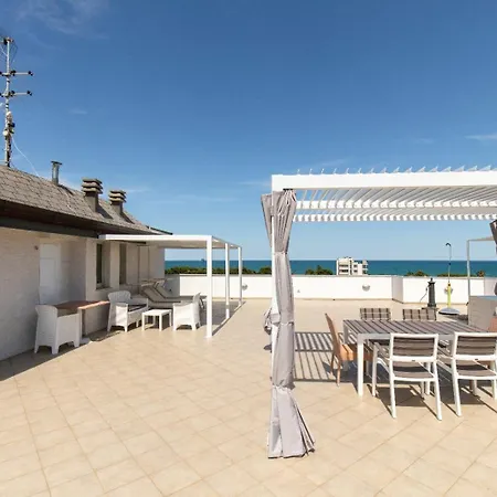 Апартаменты Luxury Sea View Порто-Сант'Эльпидио